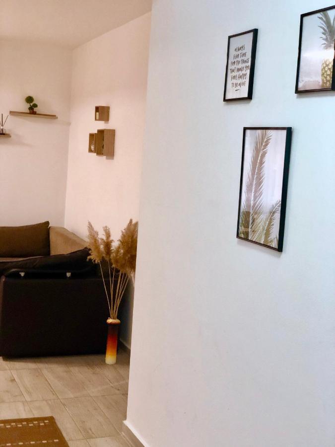 City Break Maya Apartment Oradea Buitenkant foto